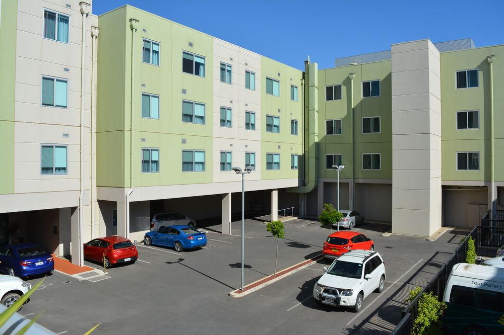 Quest Mawson Lakes by null