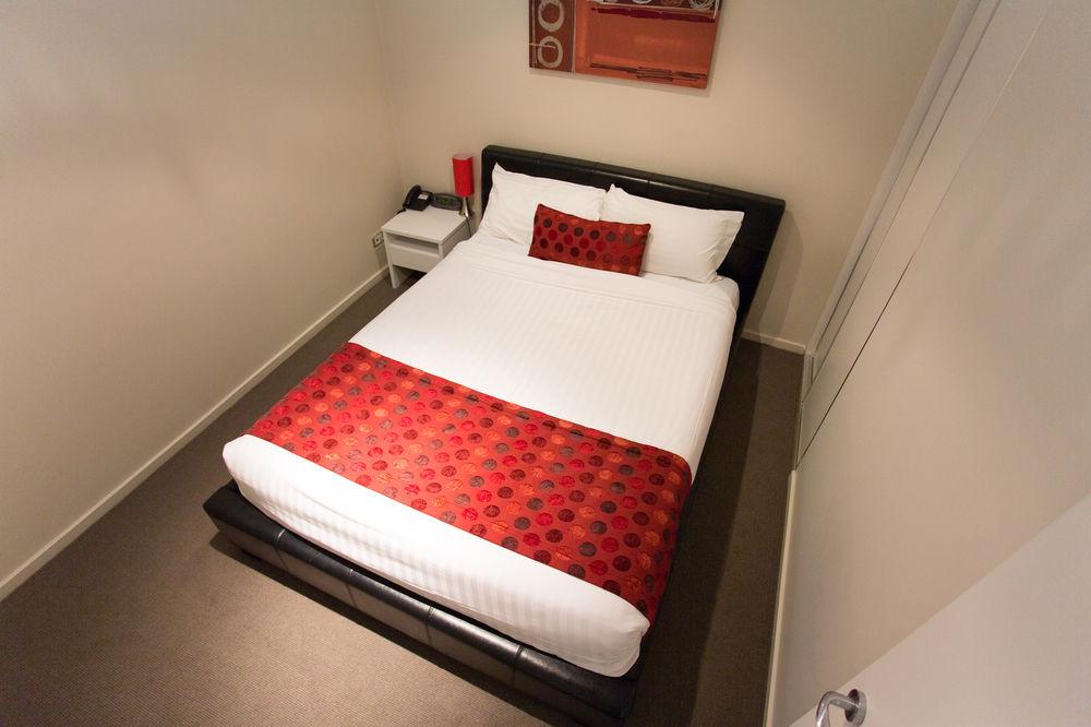 Mawson Lakes Hotel by null