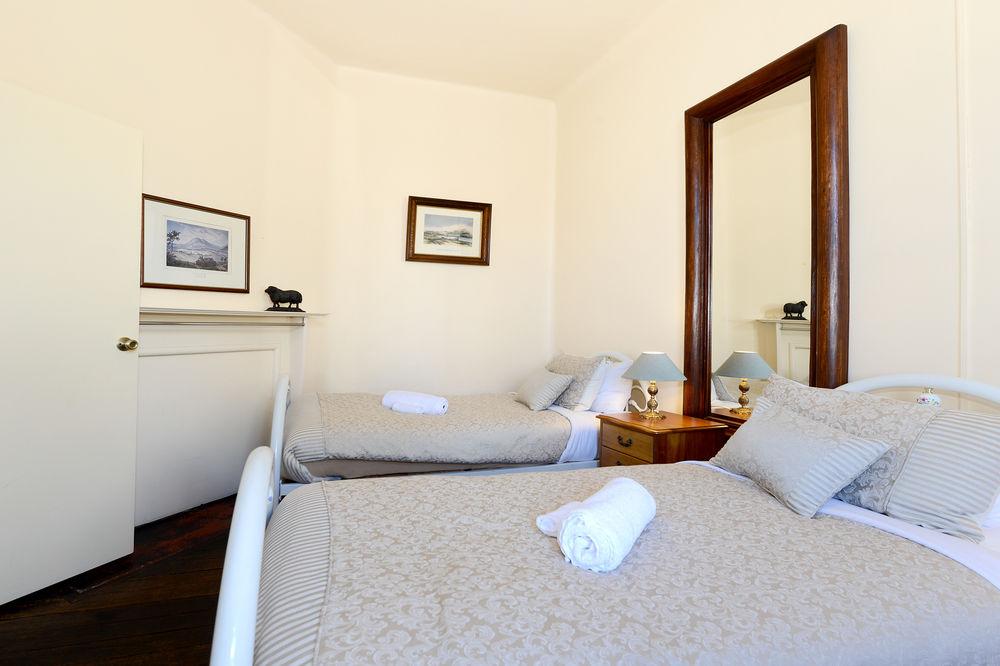 Edinburgh Gallery Bed & Breakfast by null