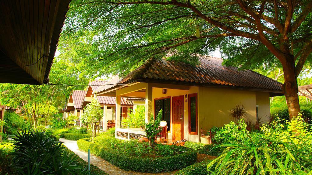 Ao Cho Grandview Hideaway Resort image