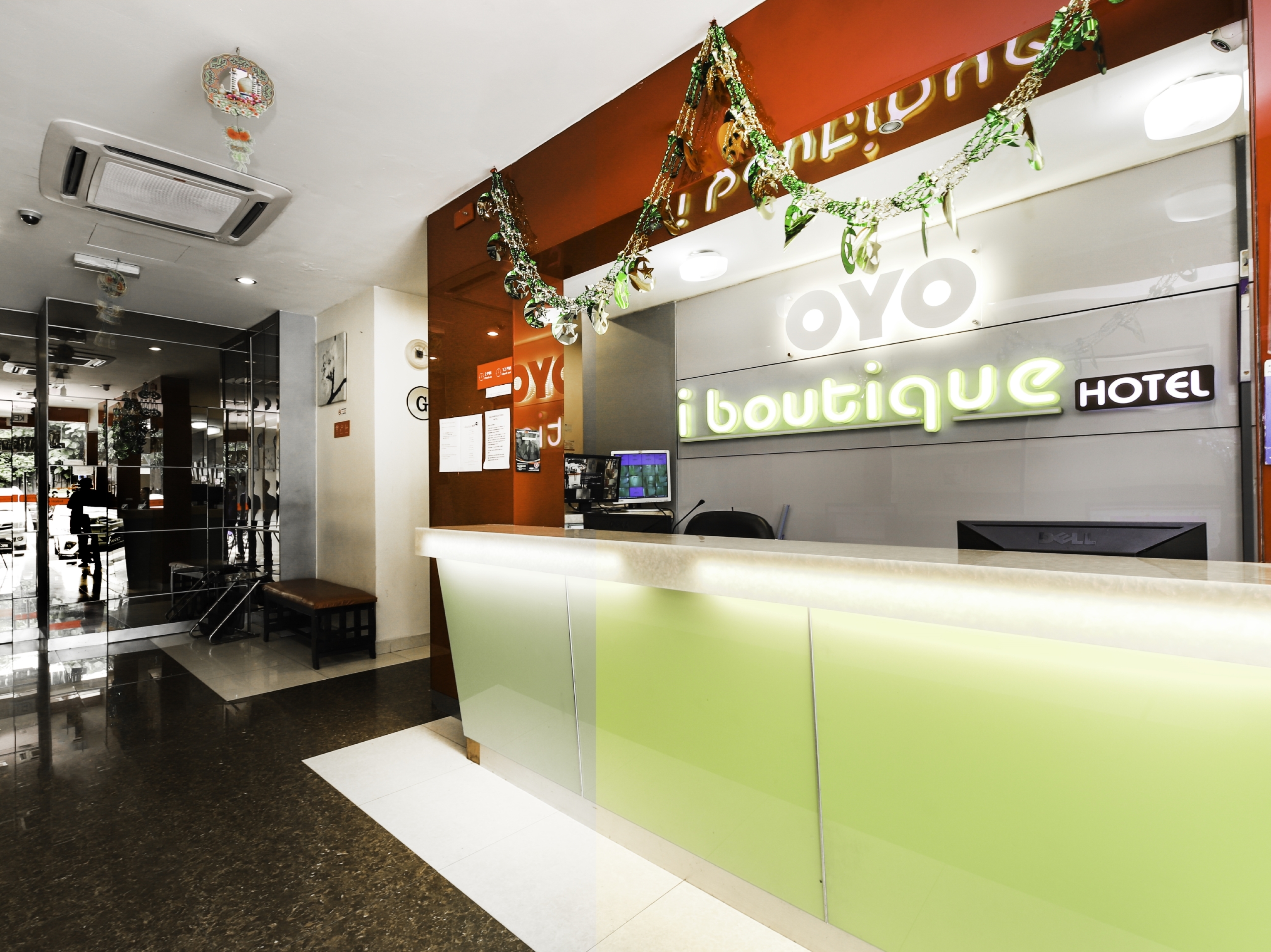 Super OYO 331 I Boutique Hotel