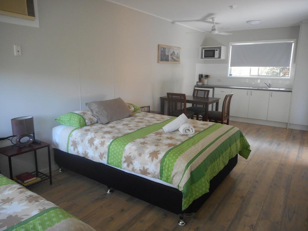 Bush Village Holiday Cabins by null