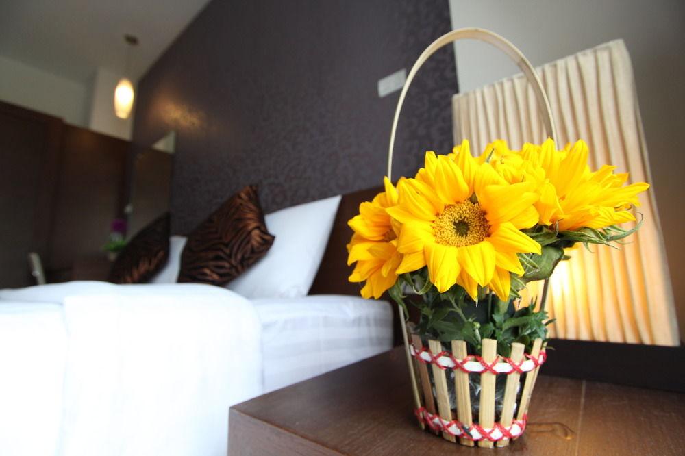 Baiyoke Ciao Hotel by null