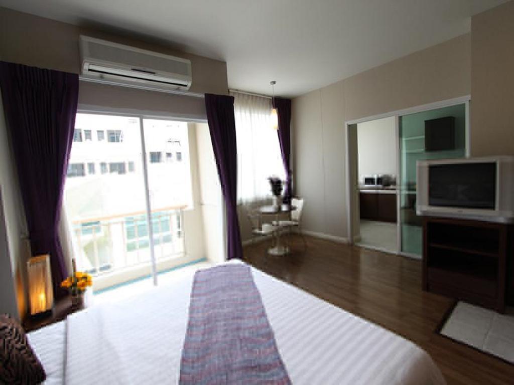 Baiyoke Ciao Hotel by null