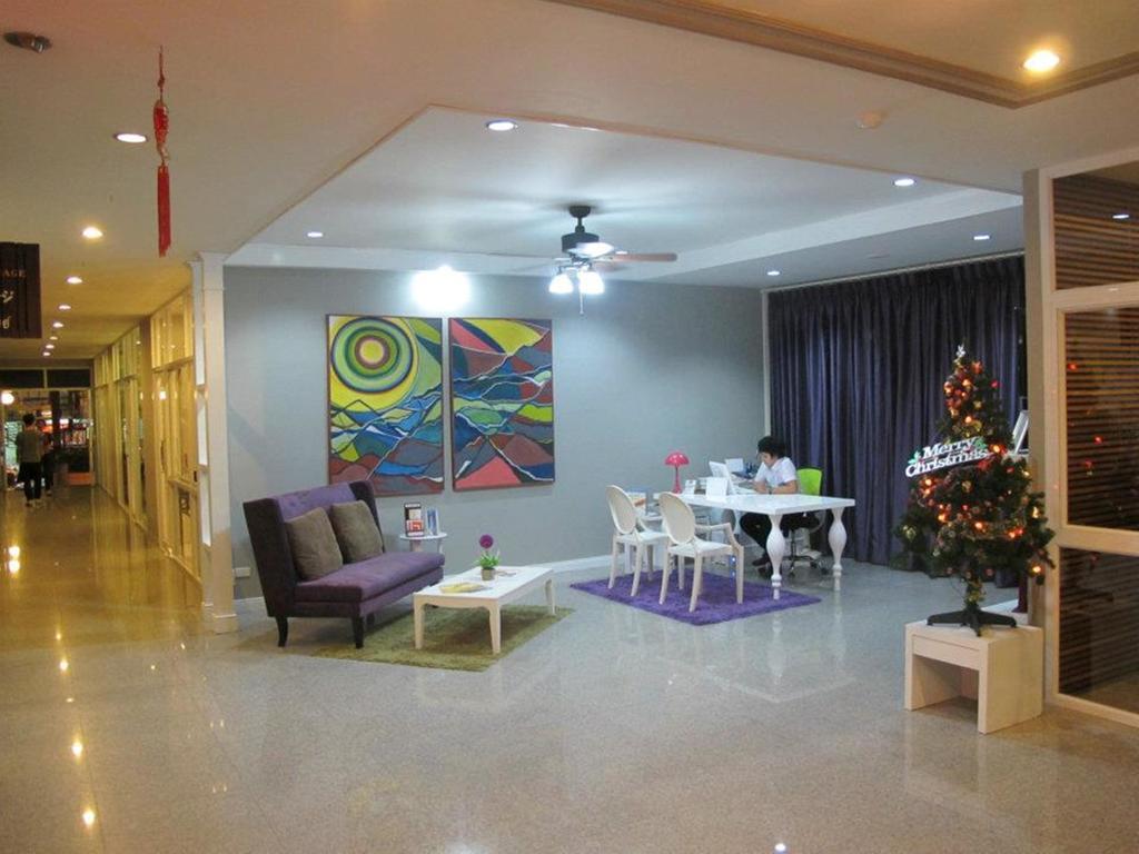 Baiyoke Ciao Hotel by null