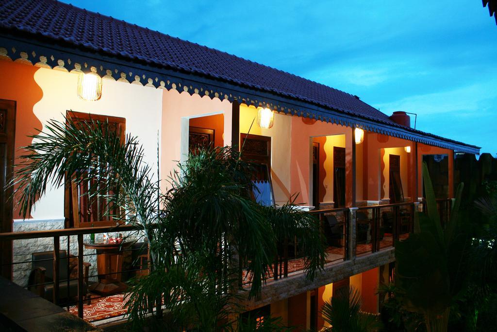 Hotel 1001 Malam by null