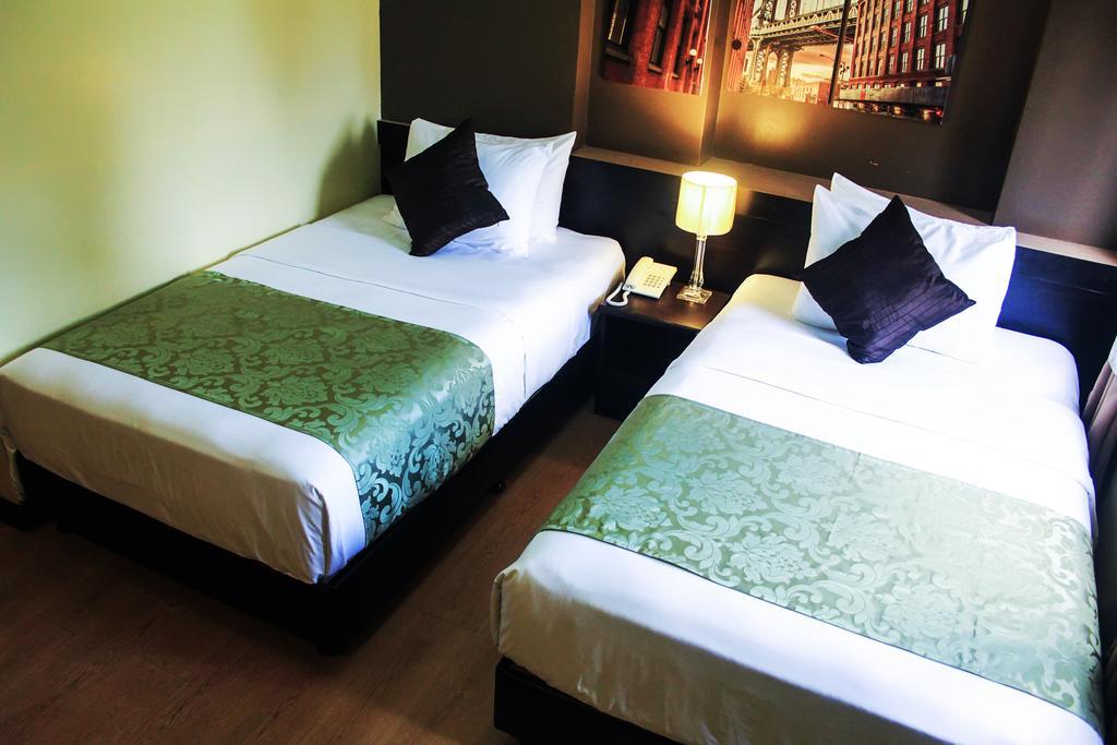 The Studio 18 Residences