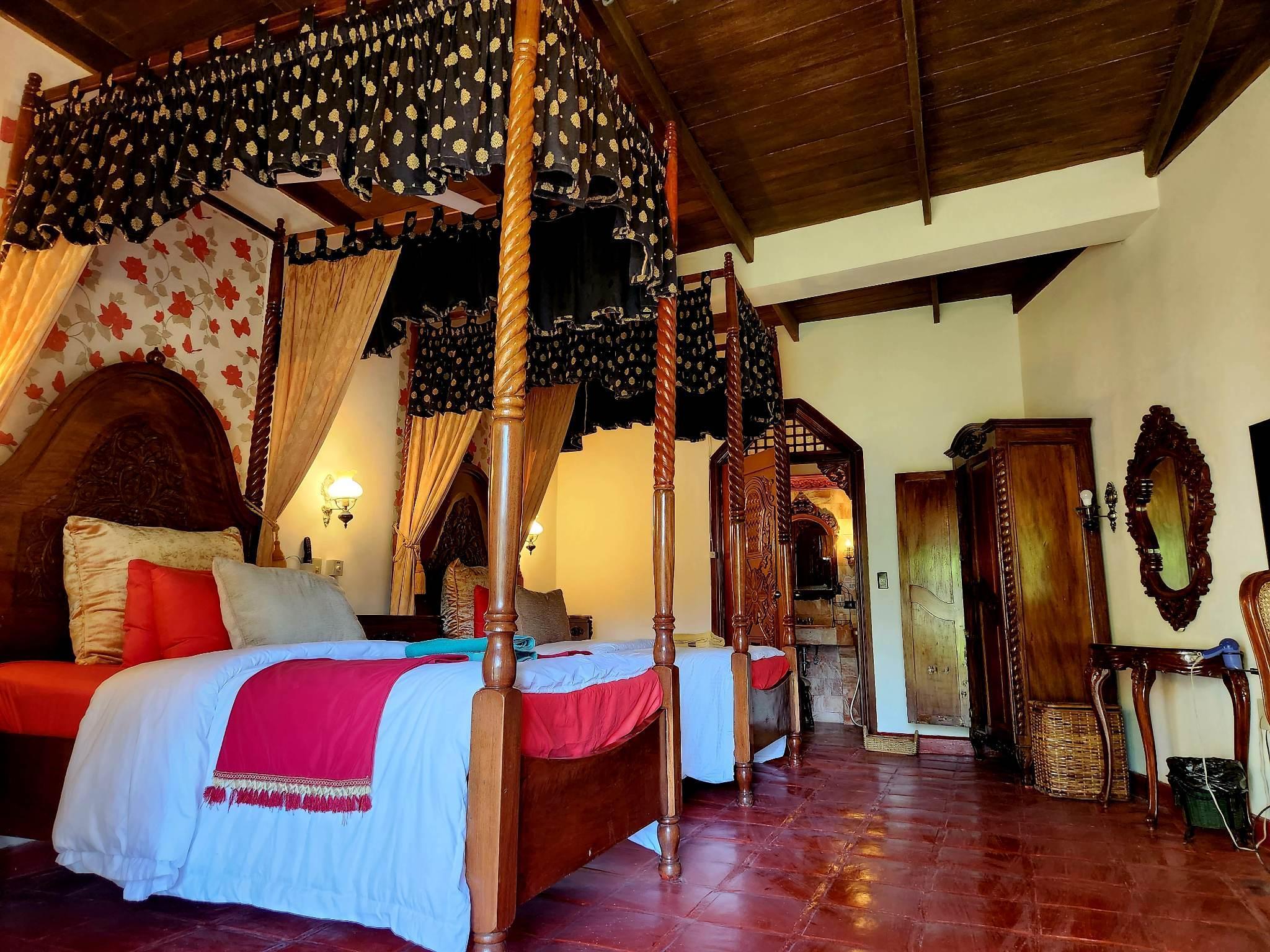 Tropicana Castle Dive Resort