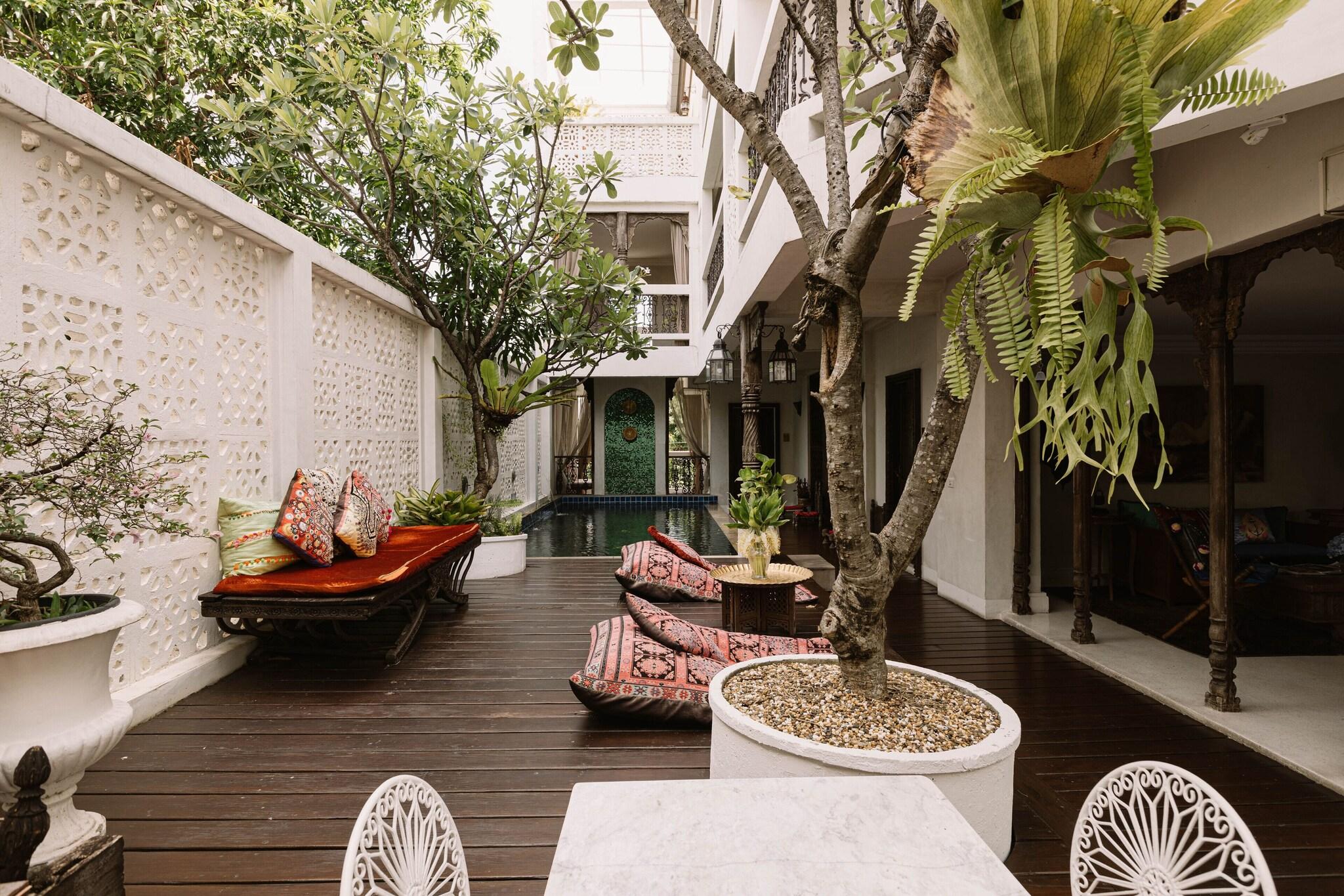 At Niman Conceptual Home Chiangmai by null