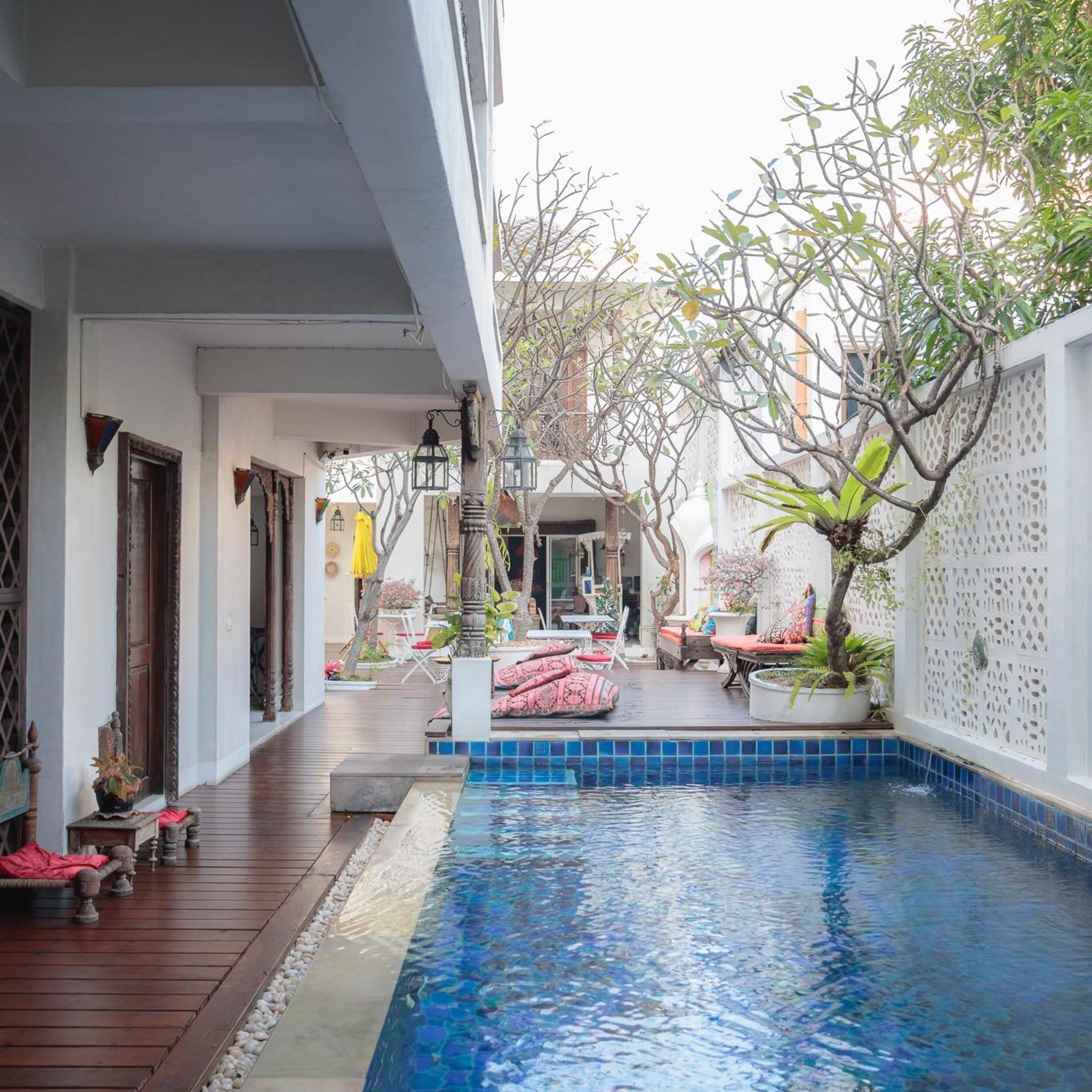 At Niman Conceptual Home by null