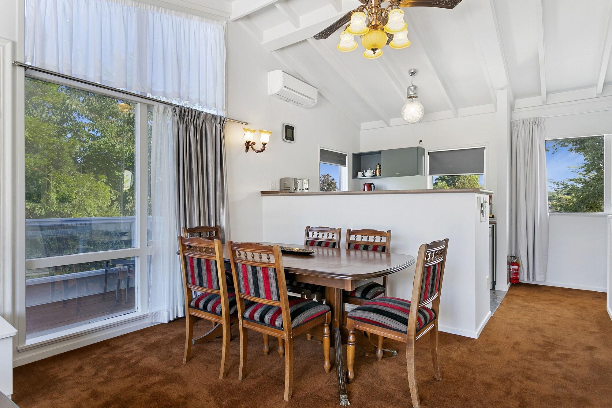 Taupo Thermal Motel & Spa by null