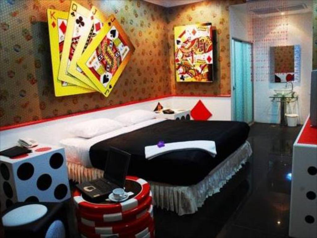 The Adventure Hotel by null