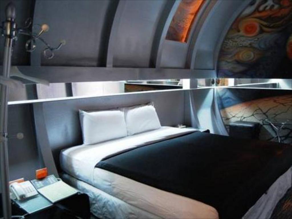 The Adventure Hotel by null