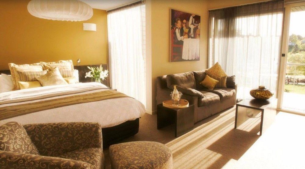 Lake House, Daylesford by null