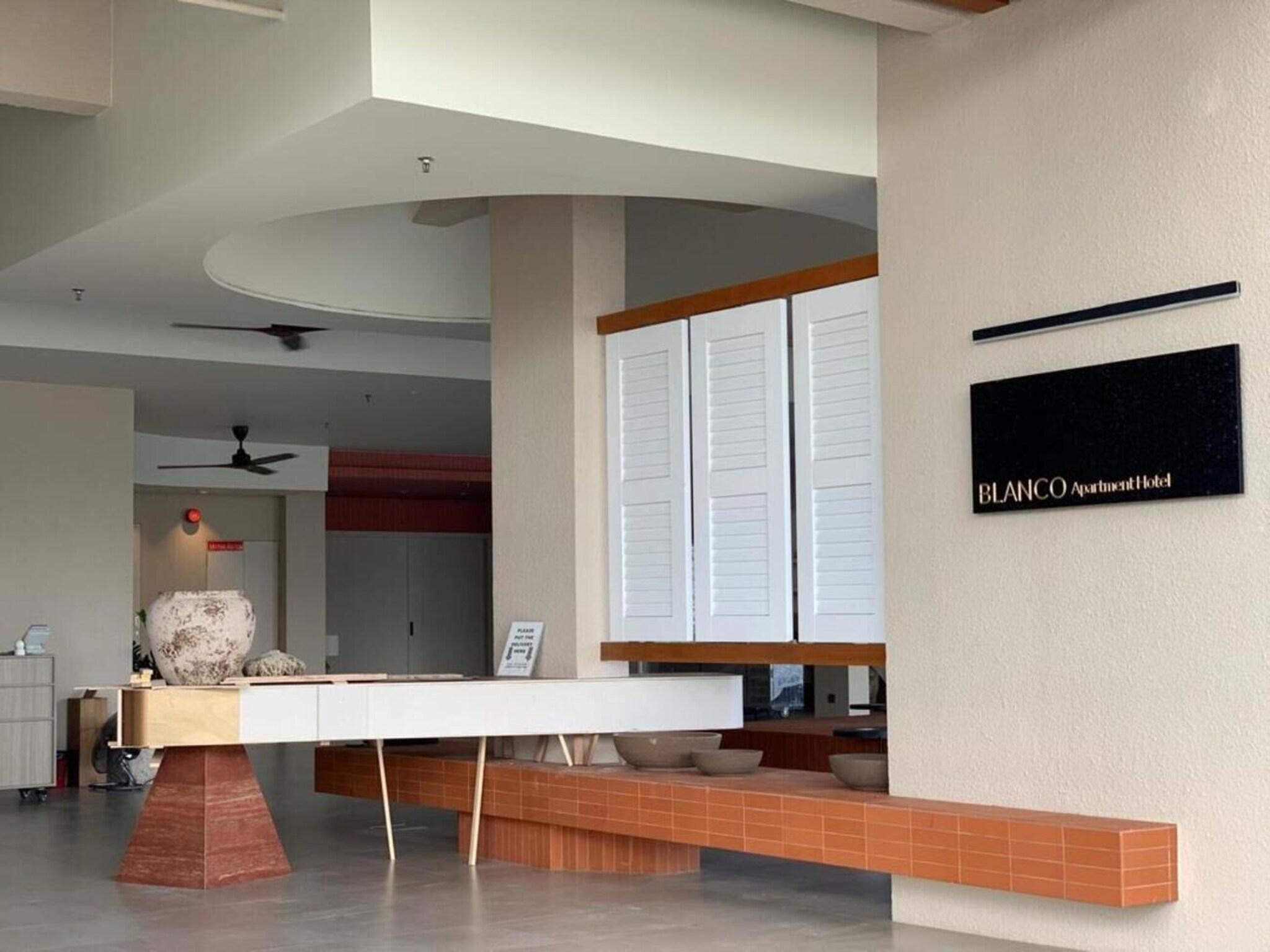 Jinhold Apartment Hotel