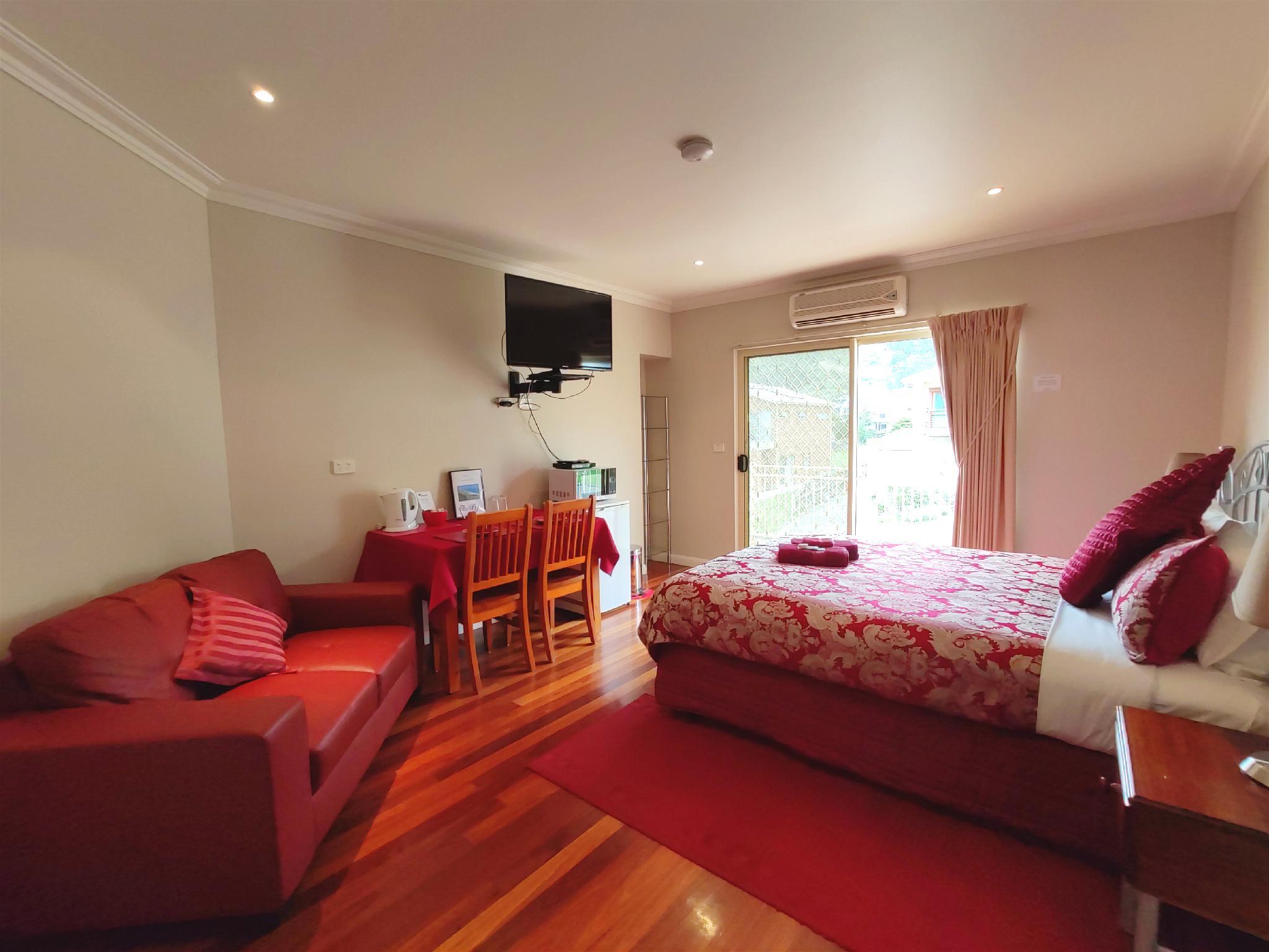 Angela'S Guest House