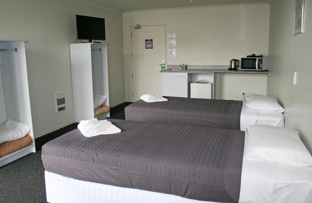 Silver Fern Lodge by null