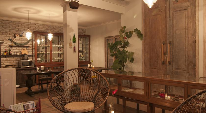 Brown Feather Hotel by null