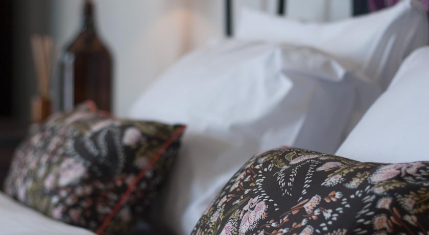 Brown Feather Hotel by null