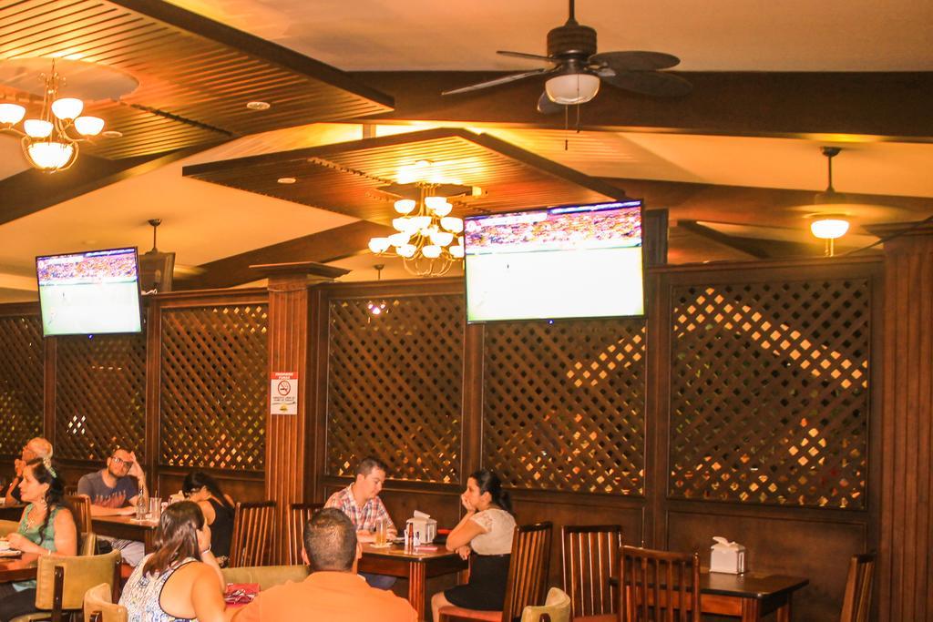 Hotel y Club Campestre Suerre by null