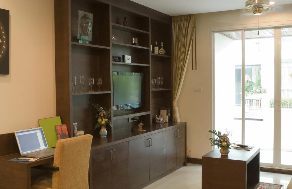 Arisara Place Hotel