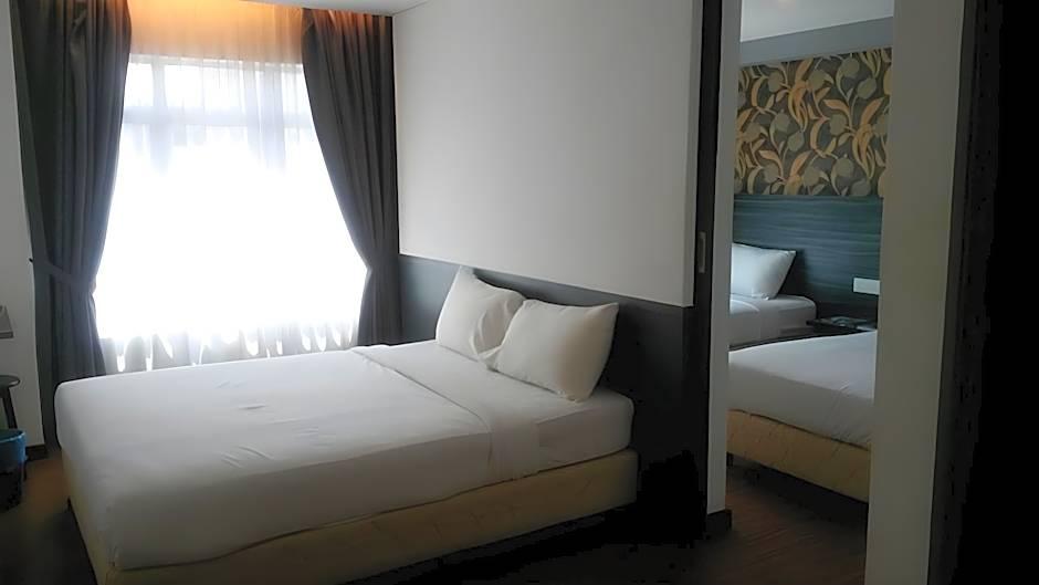Signature Hotel