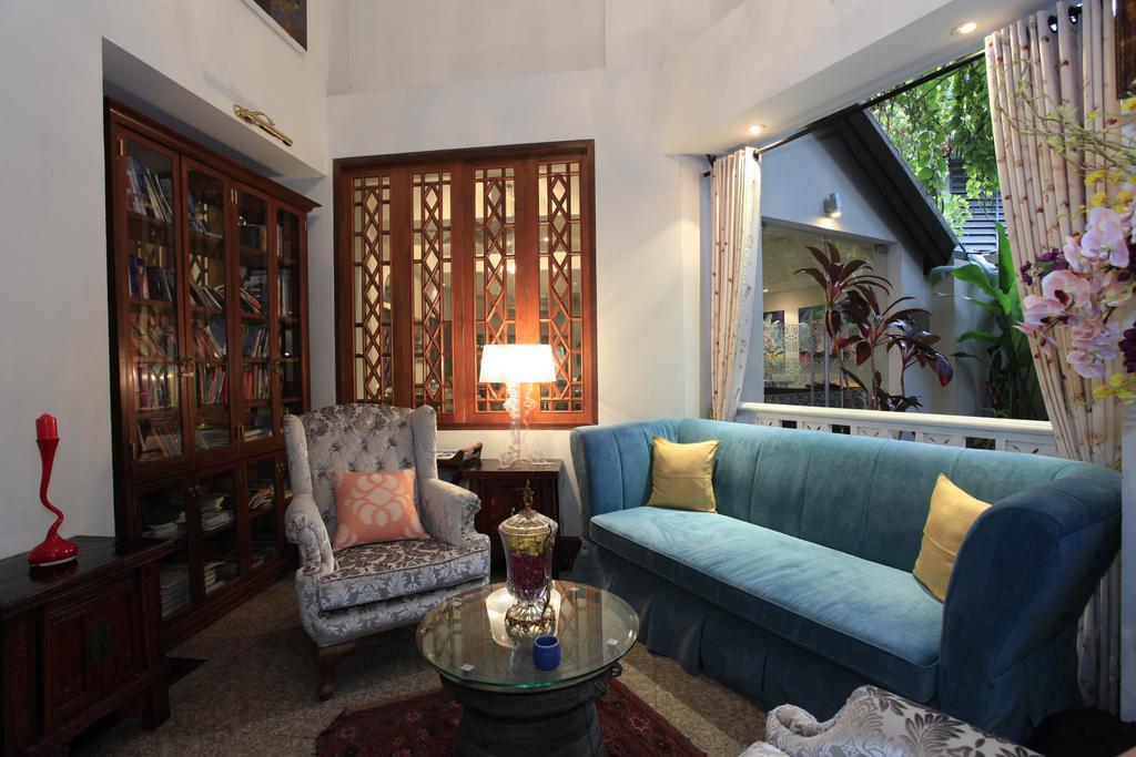 At Pingnakorn Nimman Chiangmai Hotel by null