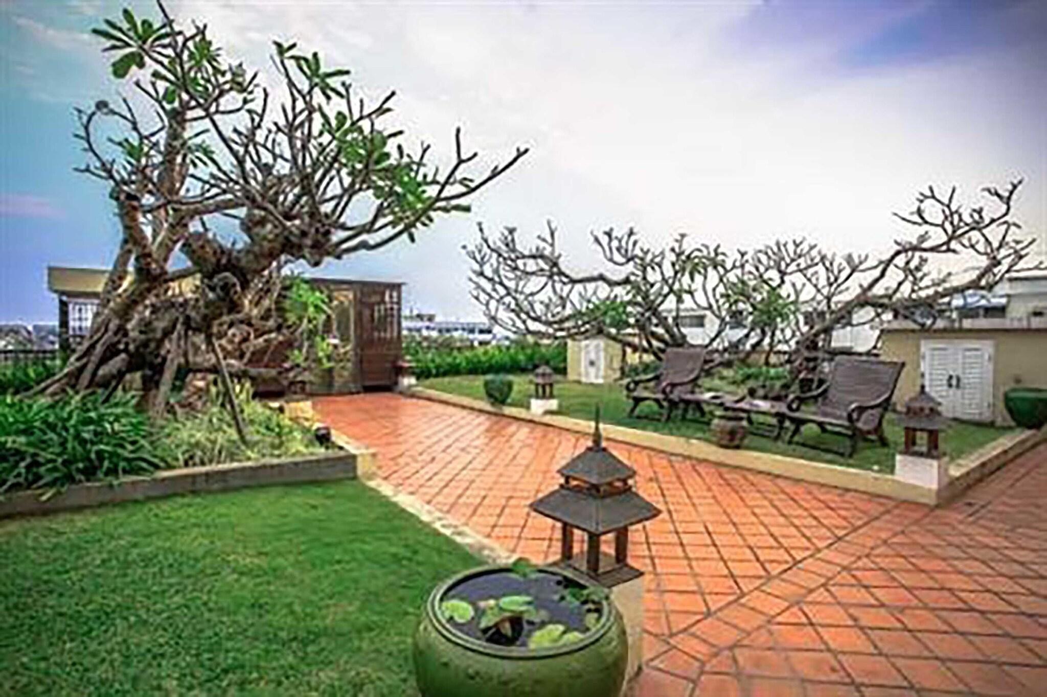 At Pingnakorn Nimman Chiangmai Hotel by null