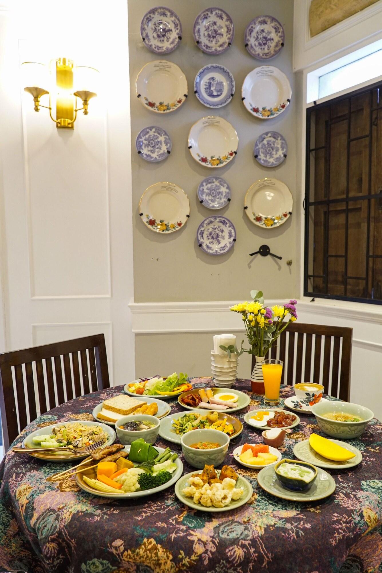 At Pingnakorn Nimman Chiangmai Hotel by null