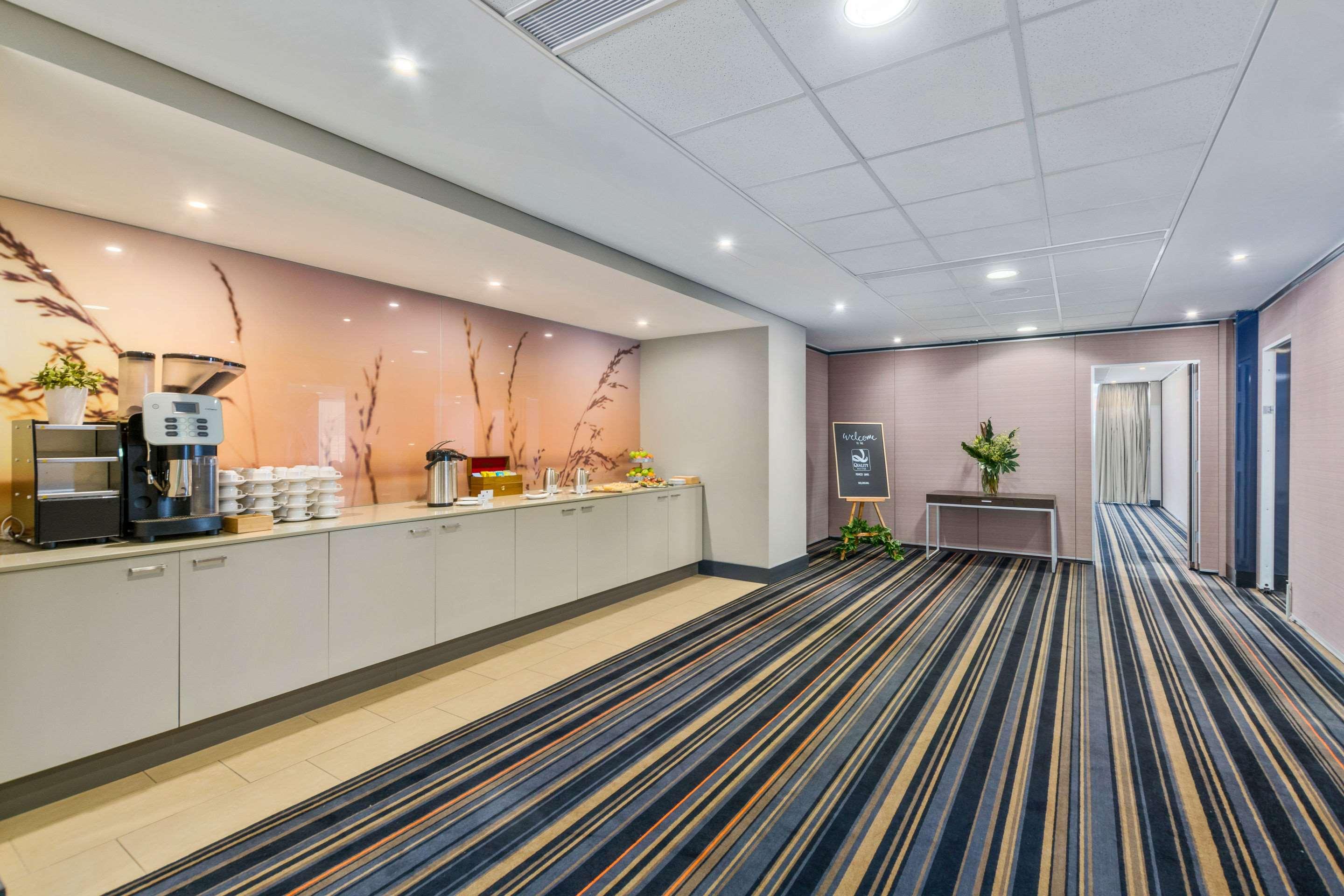 Quality Suites Pioneer Sands