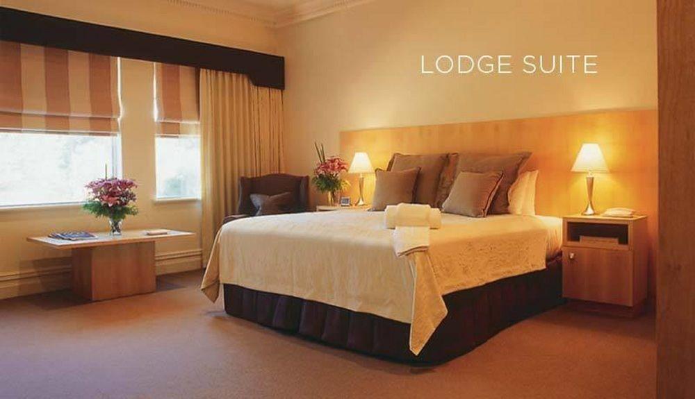 Cape Lodge by null