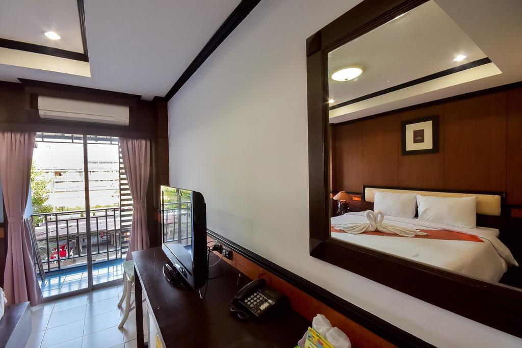 Season Palace Hua Hin