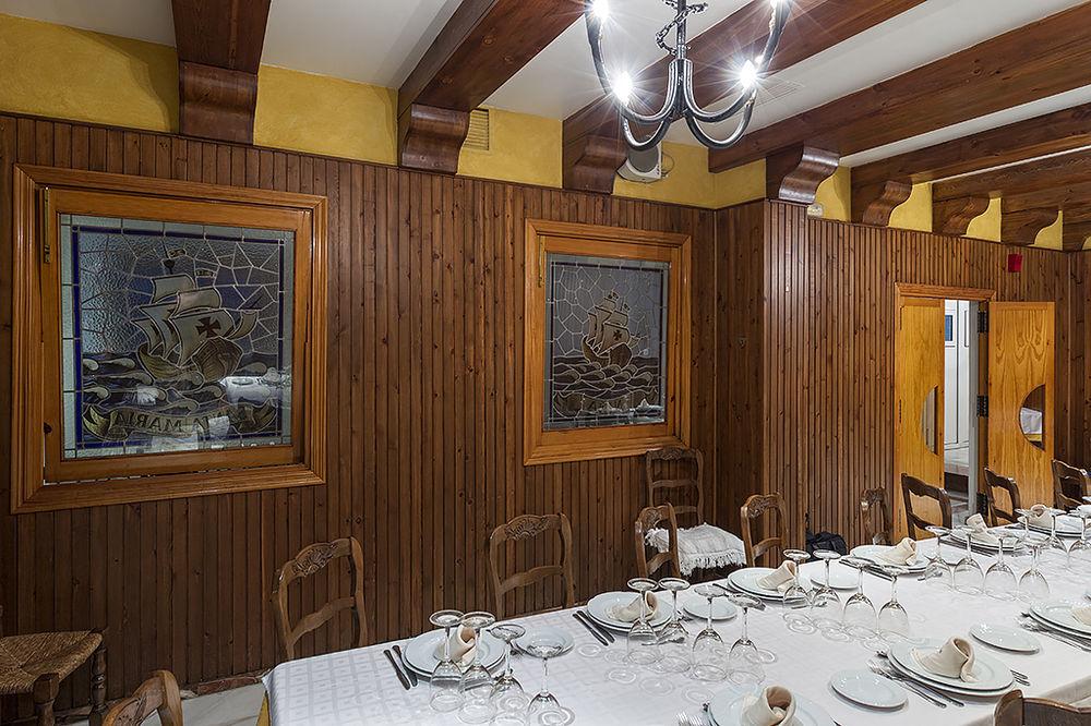 Hotel La Pinta by null