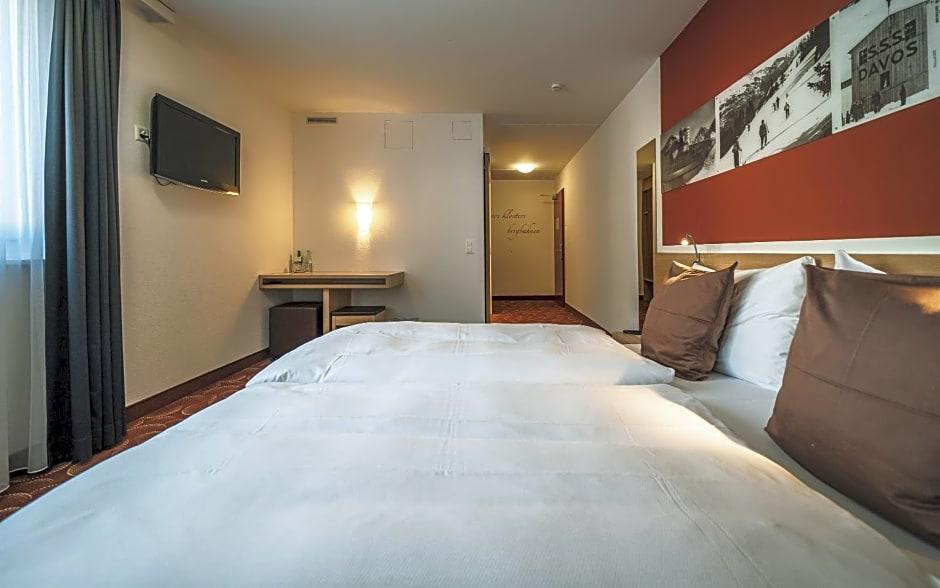 Hotel Ochsen 2 by null