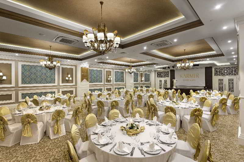 Karmir Resort & Spa Hotel