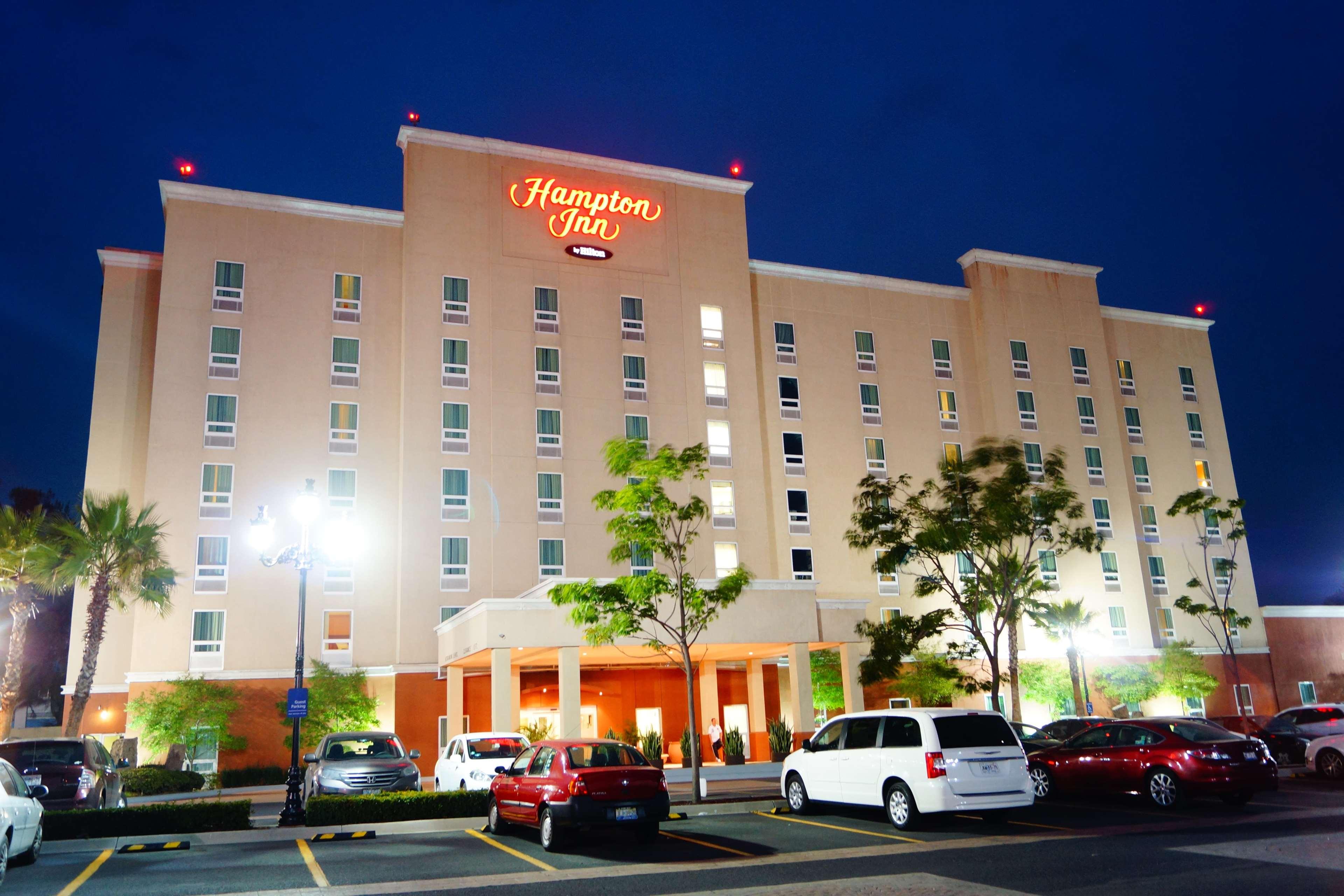 Hampton Inn by Hilton Guadalajara - Airport image