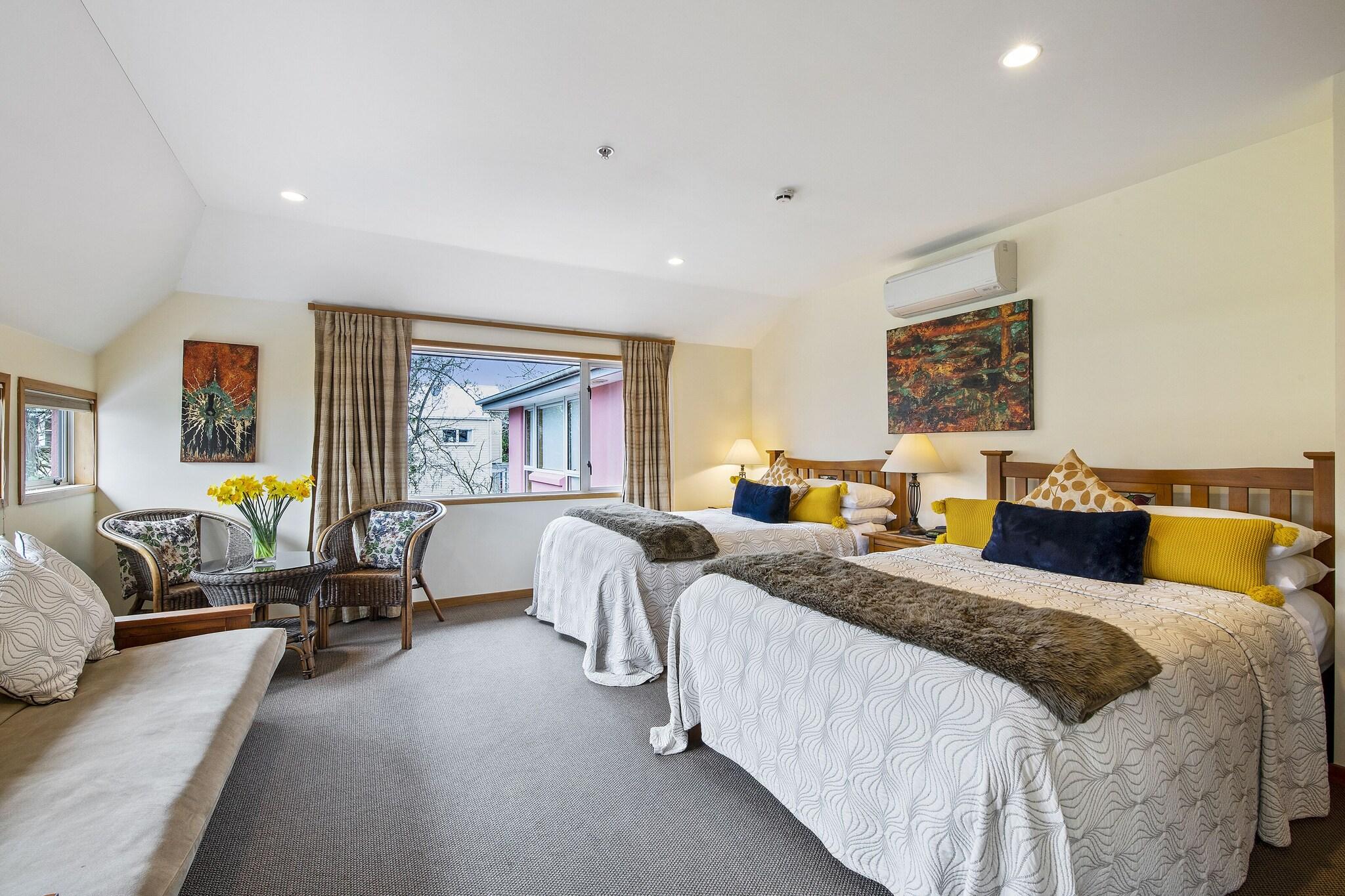 The Classic Villa by null