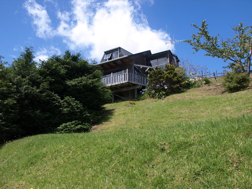 Grafton Cottage & Chalets by null