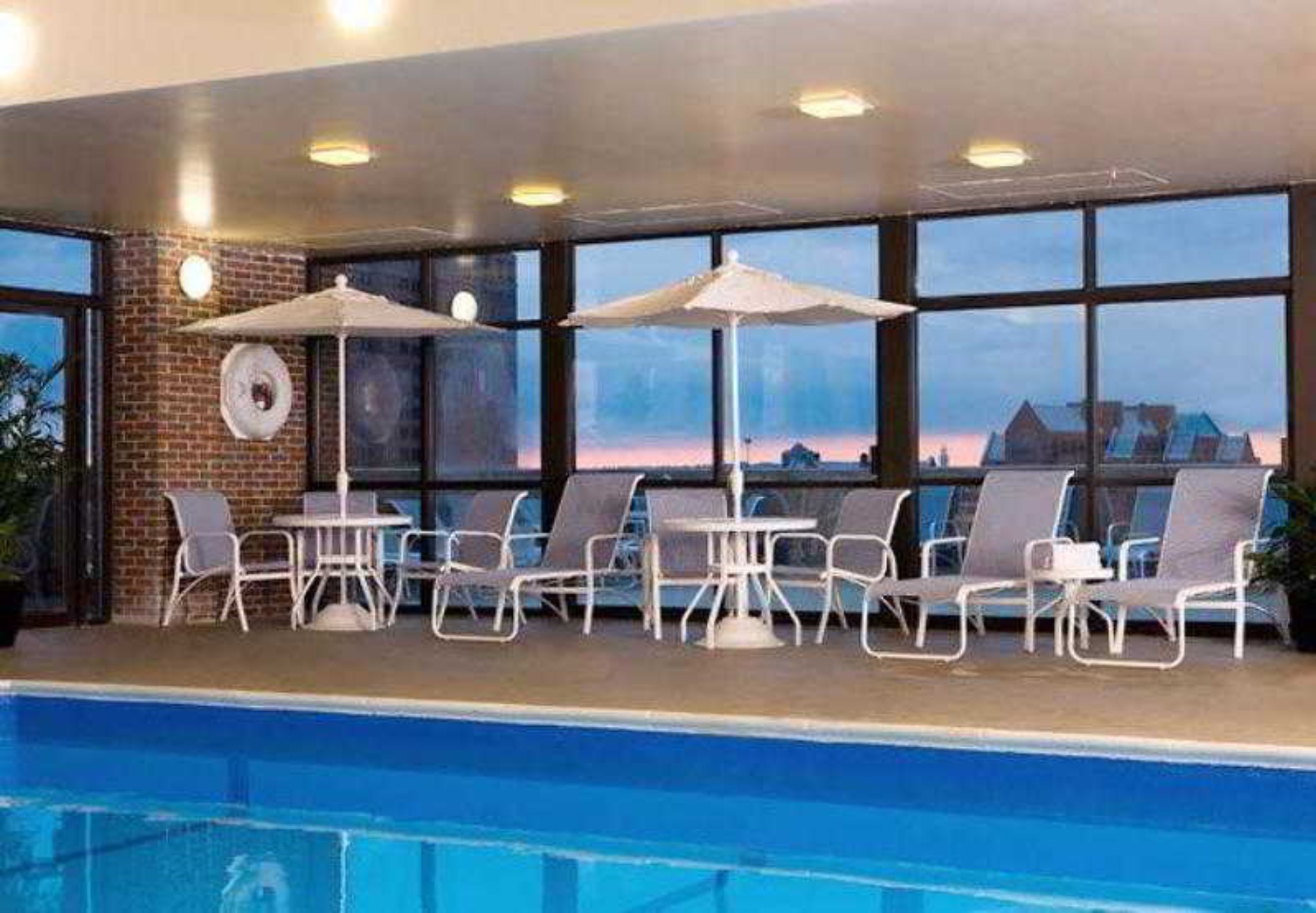 Courtyard by Marriott Boston-Cambridge