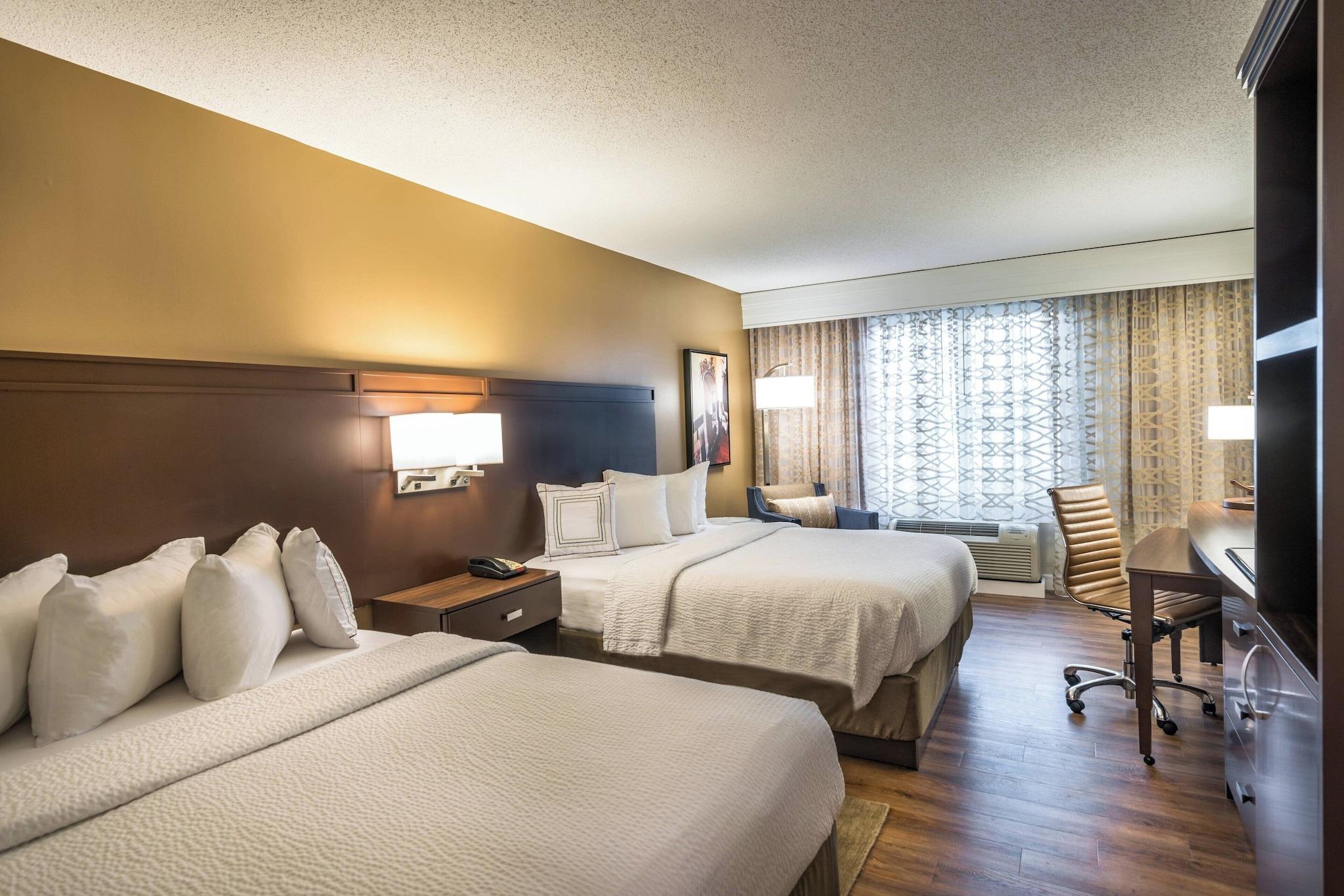 Courtyard by Marriott Charleston Historic District by null