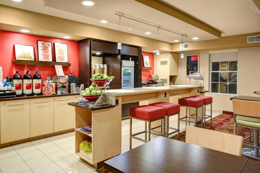 Hawthorn Suites By Wyndham Cincinnati Ne Mason
