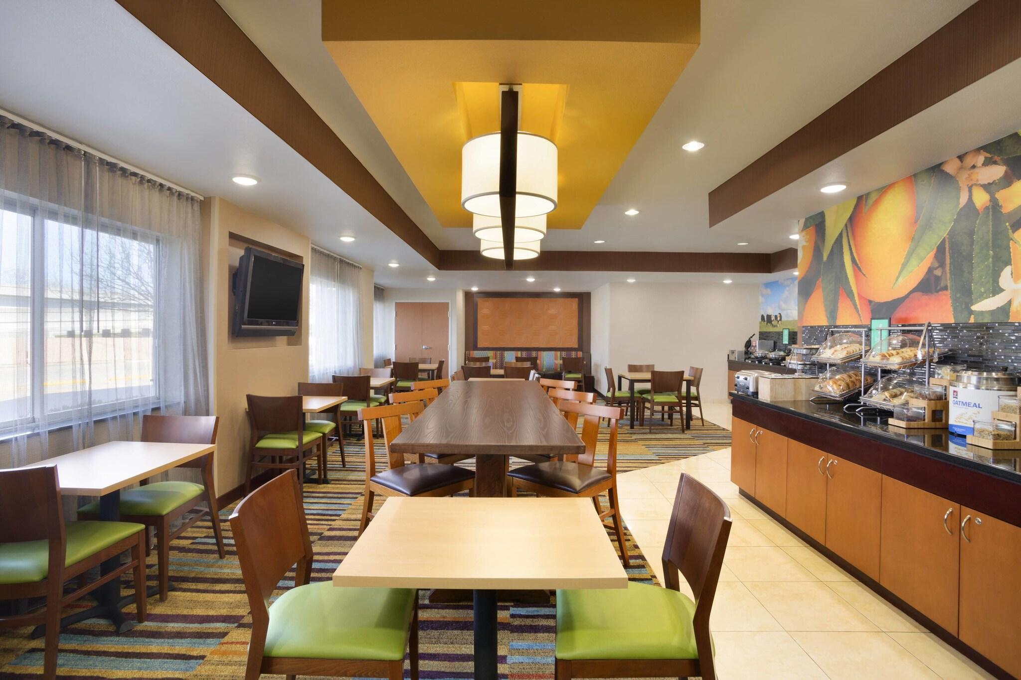 Fairfield Inn & Suites Fort Worth University Drive