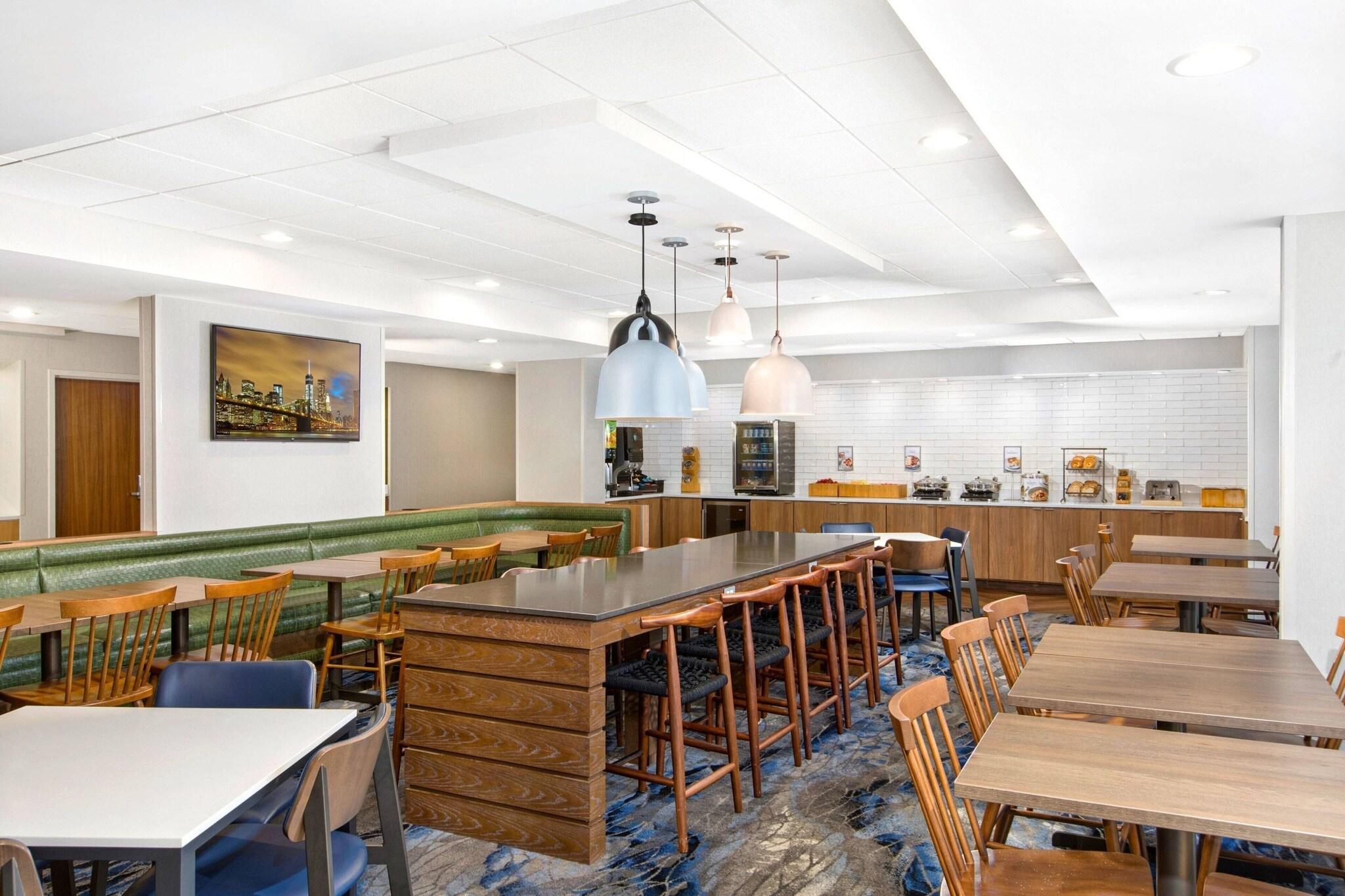 Fairfield Inn Evansville East