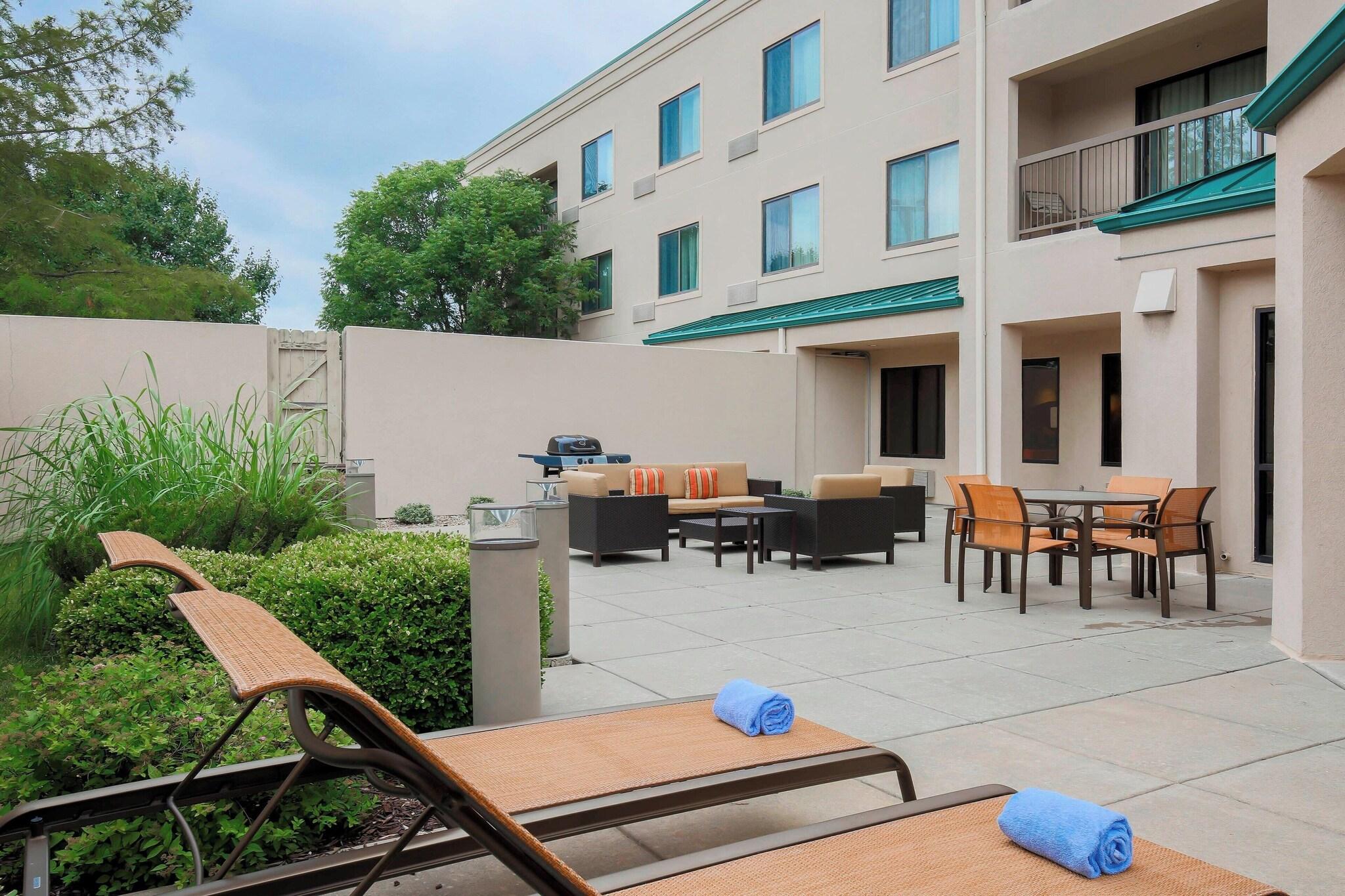 Courtyard Topeka