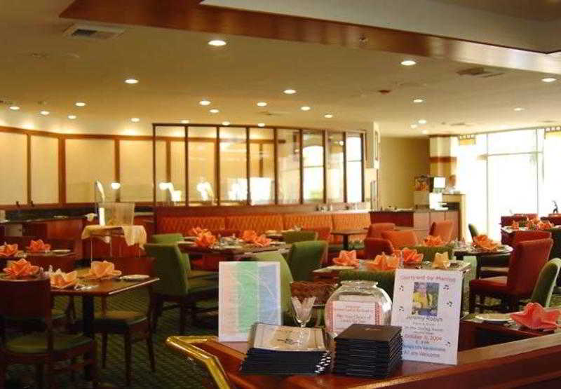 Courtyard by Marriott Los Angeles Baldwin Park by null