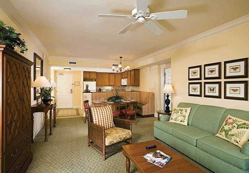 Marriott's Waiohai Beach Club by null