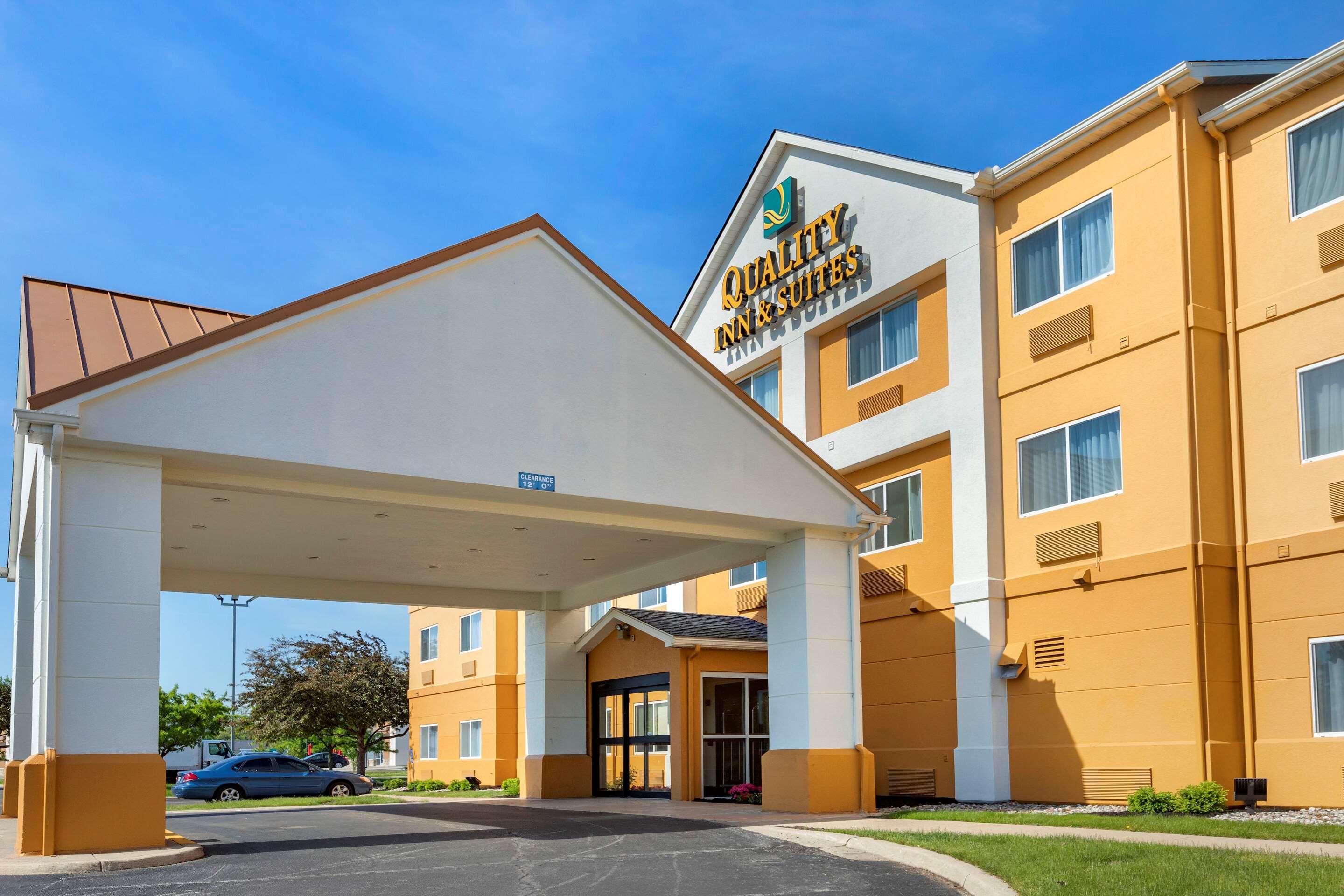 Quality Inn & Suites Bay City