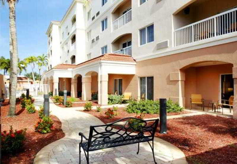 Courtyard by Marriott West Palm Beach Airport image