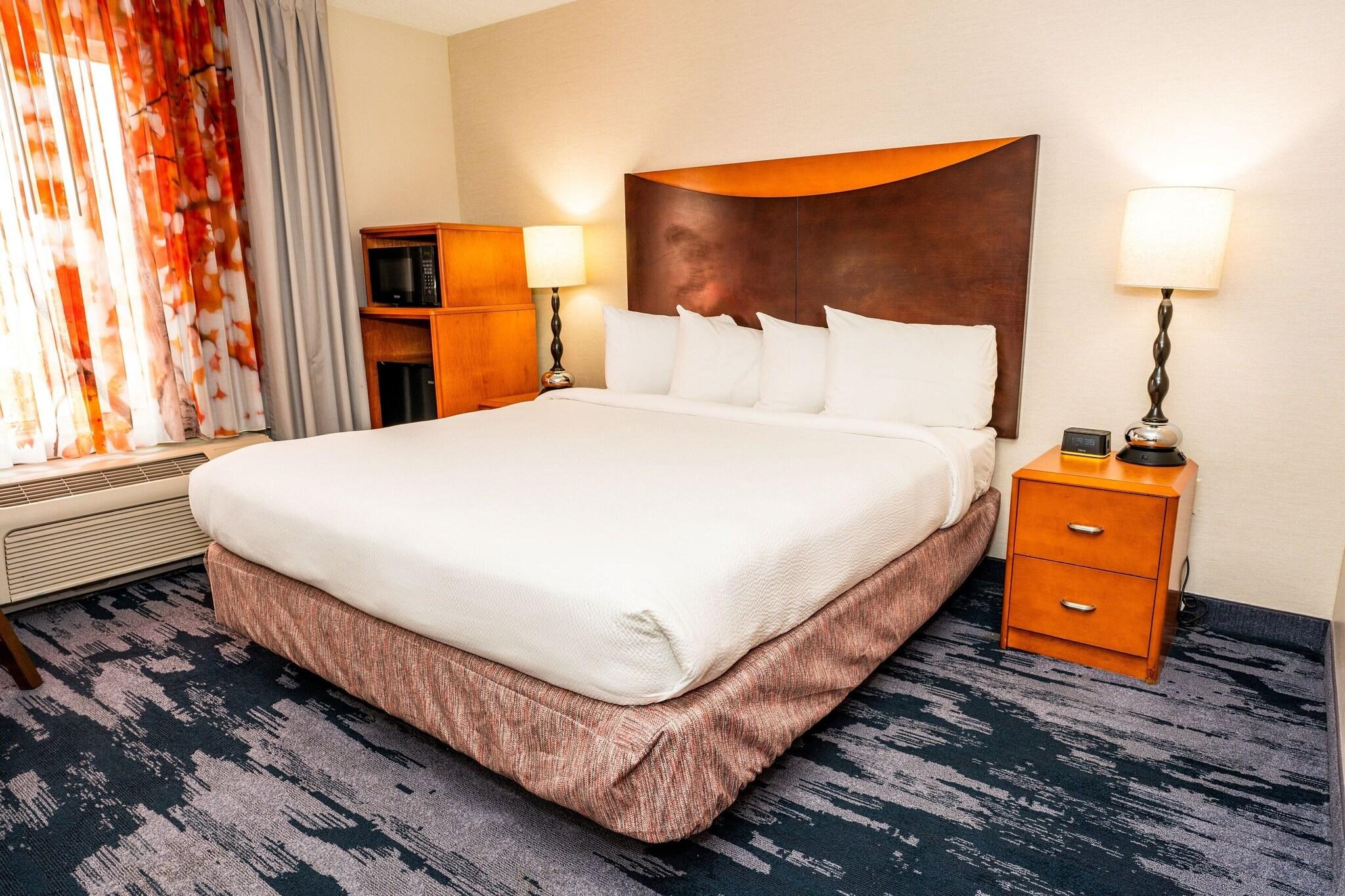 Fairfield Inn & Suites San Antonio Alamo Plaza