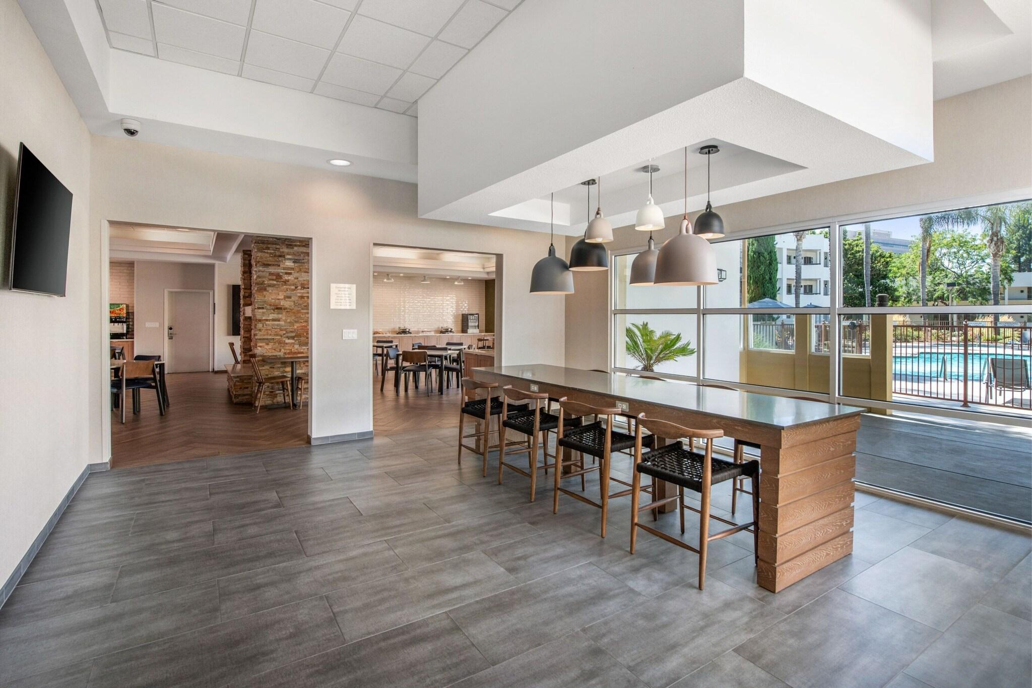 Fairfield Inn & Suites San Jose Airport